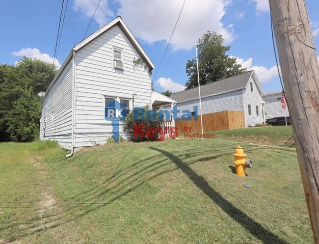 Building Photo - 3023 Claremont Ave