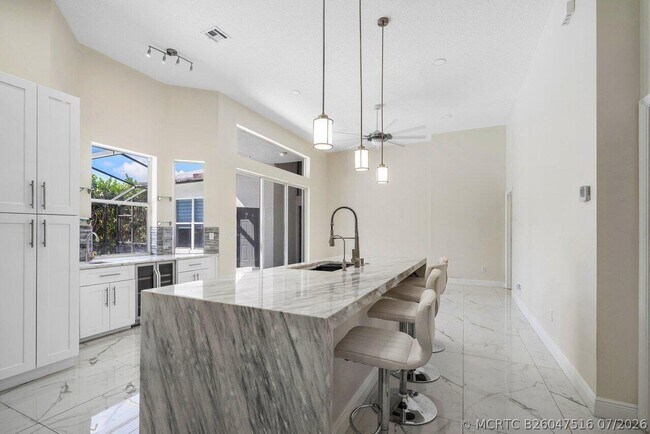 Building Photo - 50 Lake Eden Dr