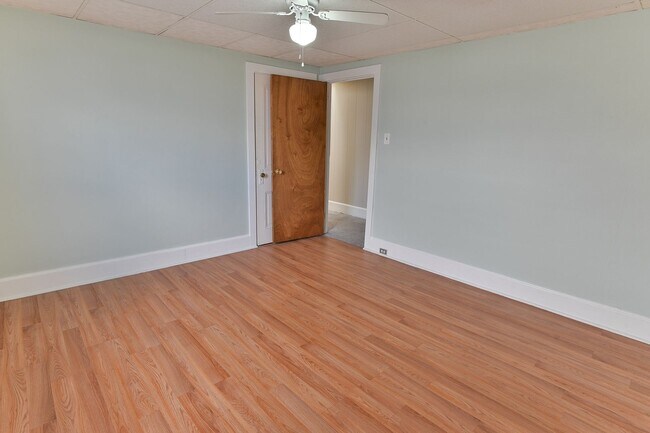 Building Photo - 1306 N 3rd St