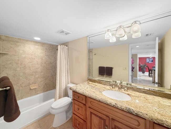 Building Photo - 4200 N Ocean Dr