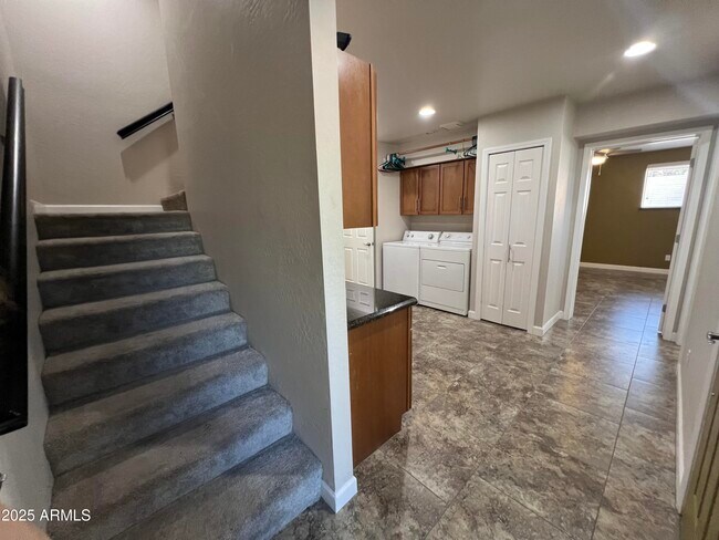 Building Photo - 15230 N Blackbird Dr