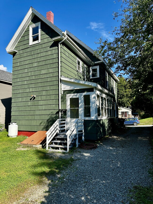 Building Photo - 21 Cottage St
