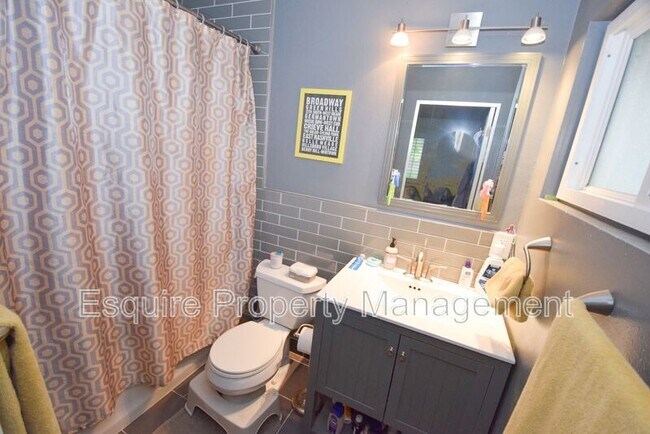Building Photo - 4355 Whittier Ct