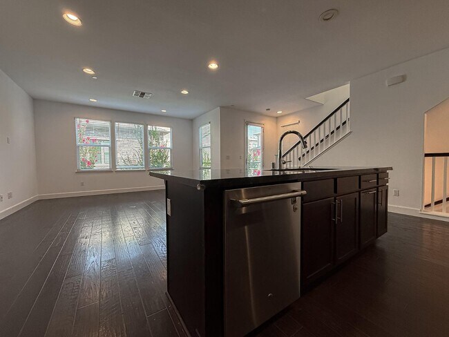 Building Photo - 4028 Freestone Pl
