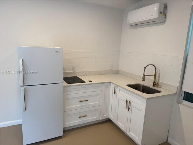 Building Photo - 340 NW 138th St