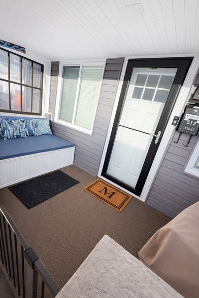 Building Photo - 513 N Franklin St