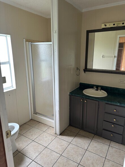 Building Photo - 375 Lorena Meadows Dr