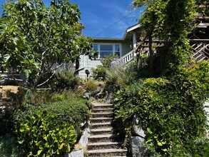 Building Photo - 104 N 41st St