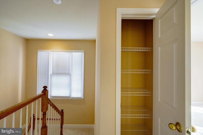 Building Photo - 303 Inspiration Ln