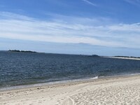 Building Photo - 29 Soundview Dr