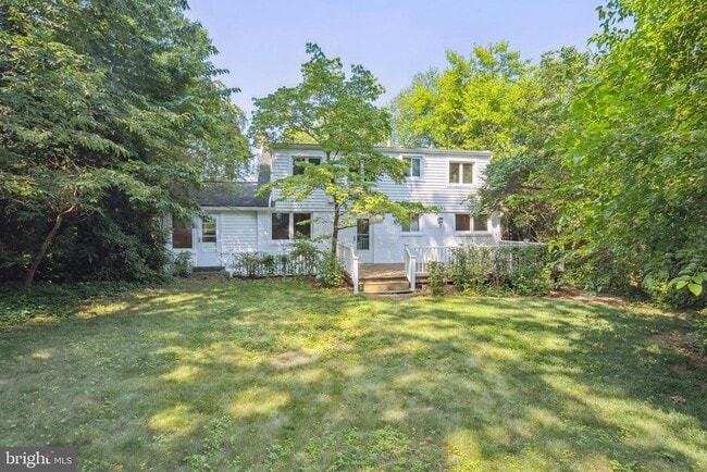 Building Photo - 9311 Adelaide Dr