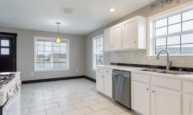 Building Photo - 4 bed 2 bath Home in Idaho Falls