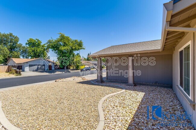 Building Photo - 225 Millbrook Way