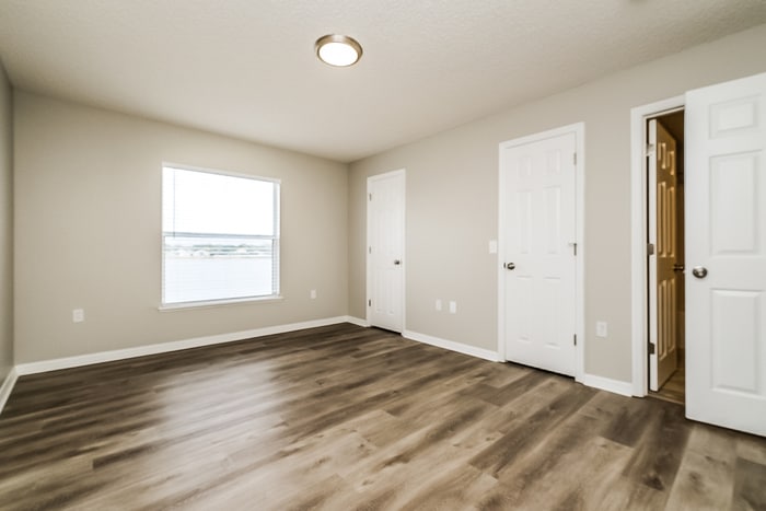 Building Photo - 12627 Lake Vista Dr