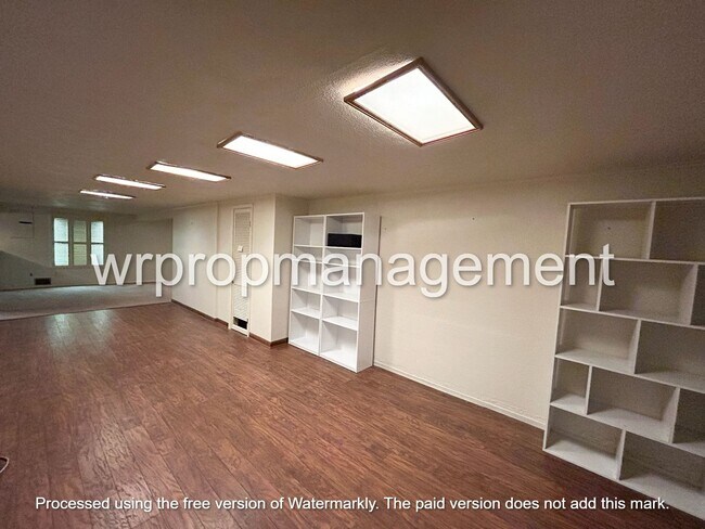 Building Photo - 2338 Bodette Ave