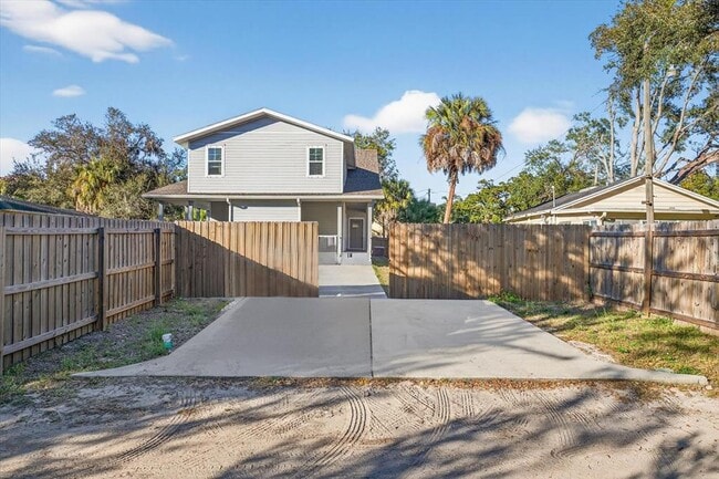 Building Photo - 115 E Broad St