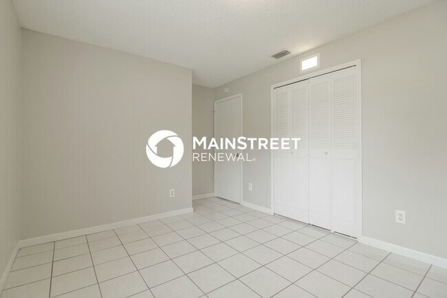 Building Photo - 4 Bedroom Pet-Friendly Home in Winter Springs, FL with Main Street Renewal