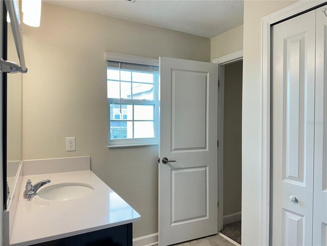 Building Photo - 14143 Title Wy