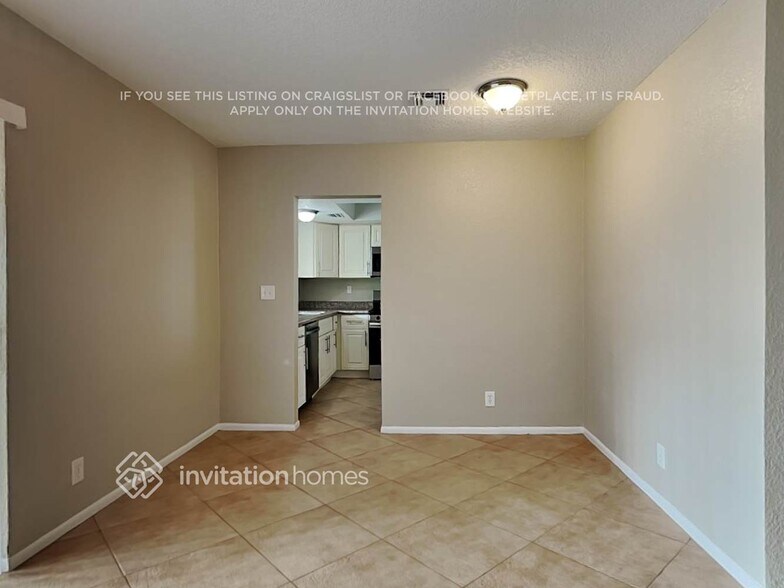 Building Photo - 7204 NW 80th Pl