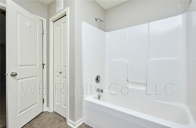 Building Photo - 180 80th St