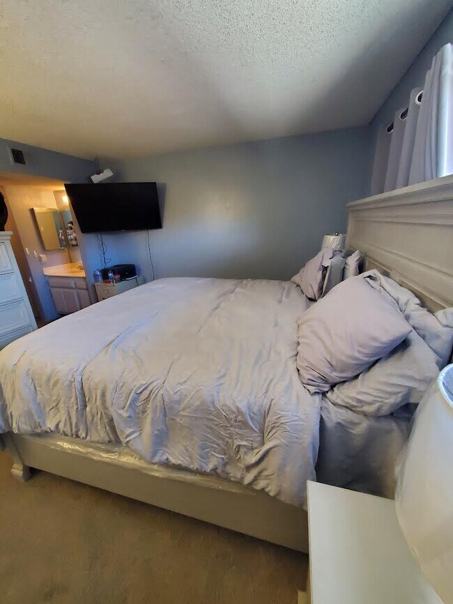 Building Photo - 4288 Rosemead Blvd