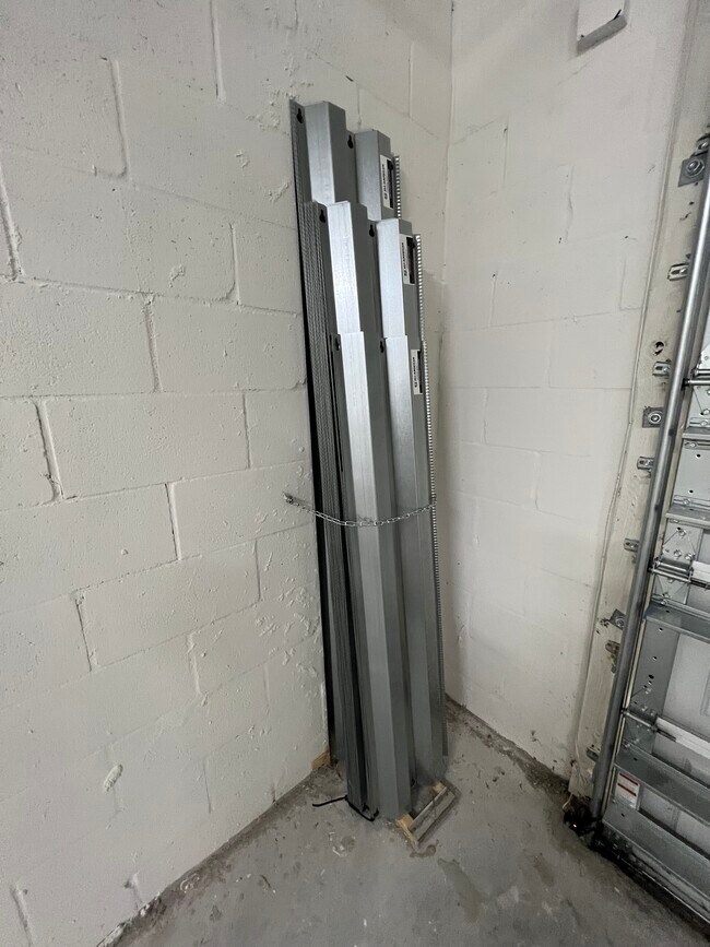 Building Photo - 1025 Jupiter Loop