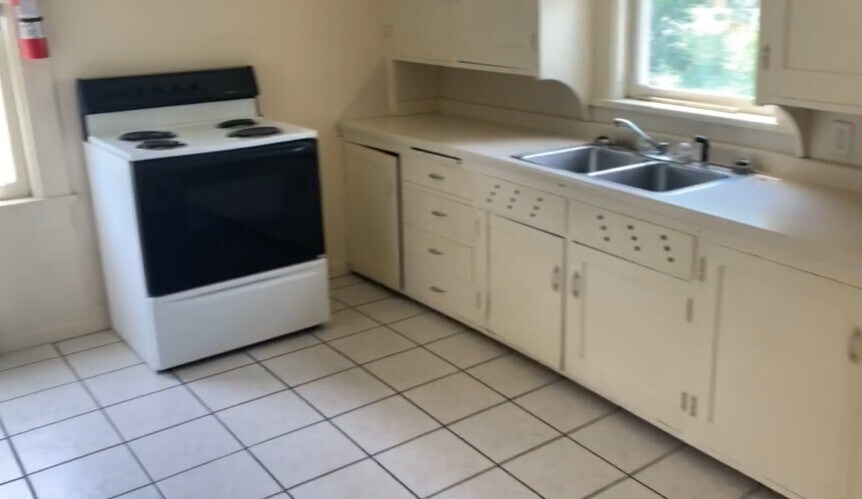 Building Photo - 717 Water St