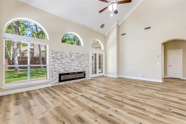 Building Photo - 2514 Maywood Ln