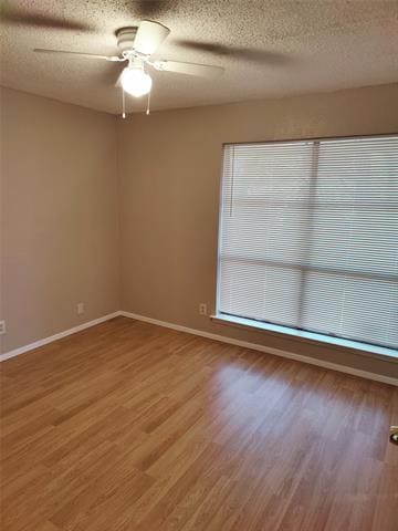 Building Photo - 347 Valley Park Dr