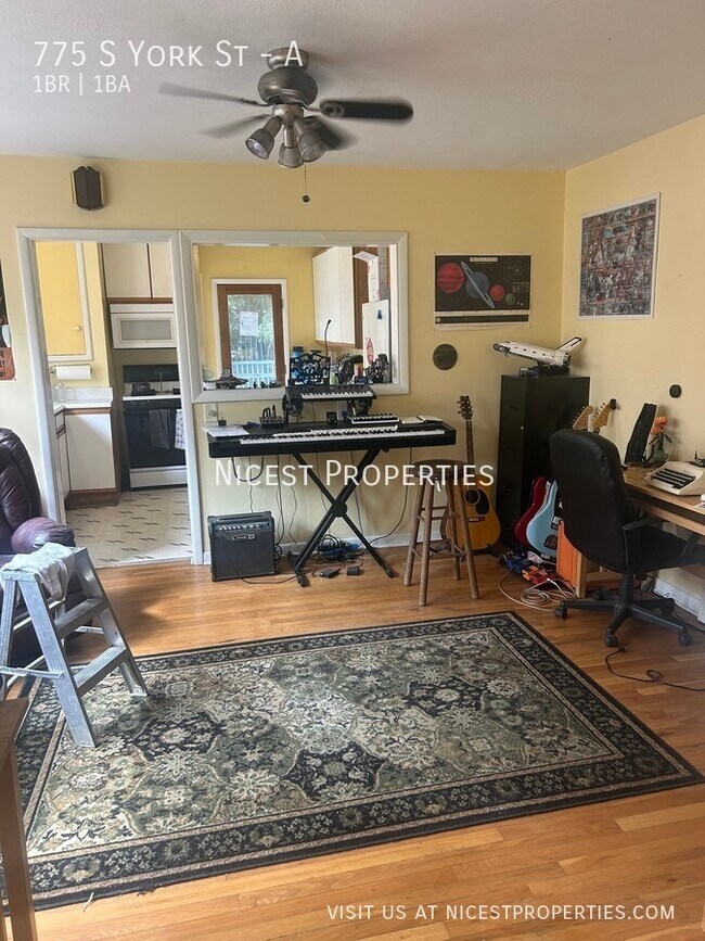 Building Photo - 775 S York St