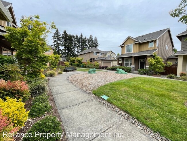 Building Photo - 3 br, 2.5 bath House - 10533 NE Summer Fal...