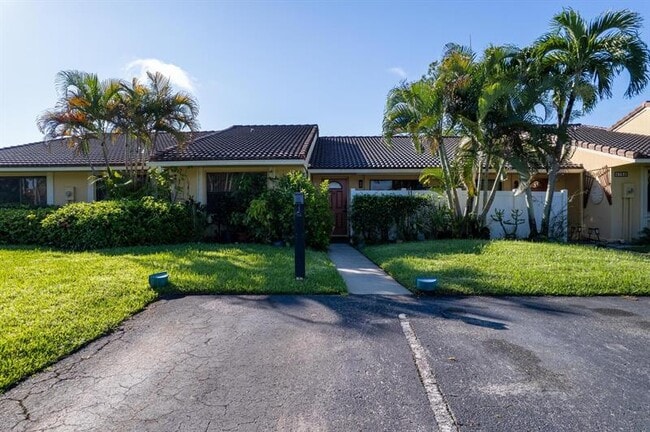 Building Photo - 6734 Bridlewood Ct