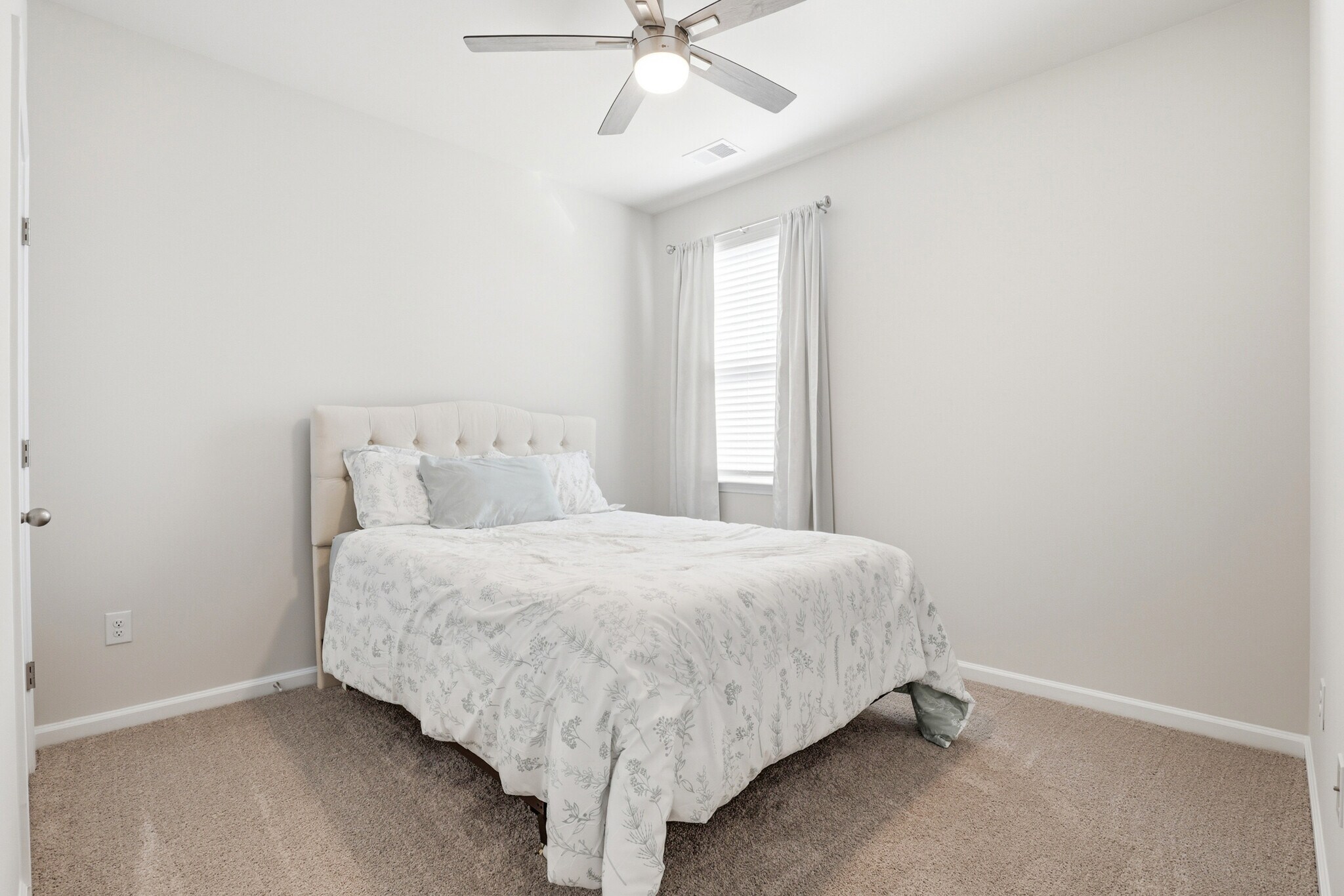 Building Photo - 115 Brooks Dr