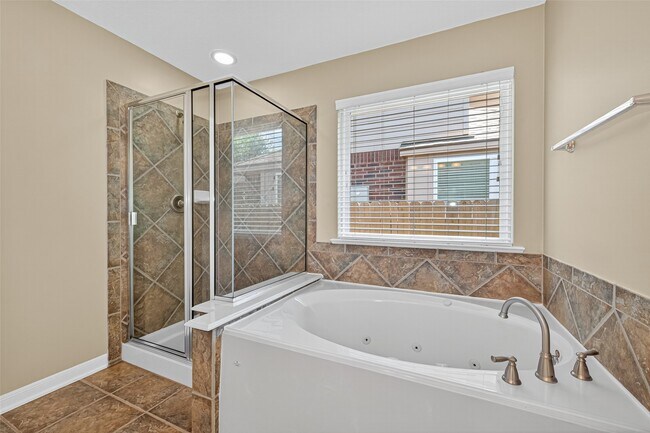 Building Photo - 21511 Venture Park Dr