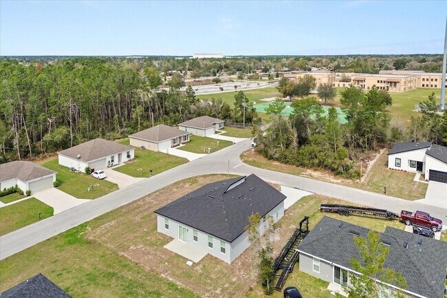 Building Photo - 4016 SW 151st St