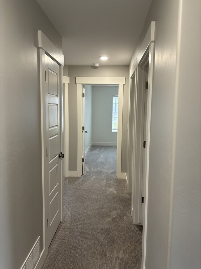 Building Photo - 3420 E Guila Dr