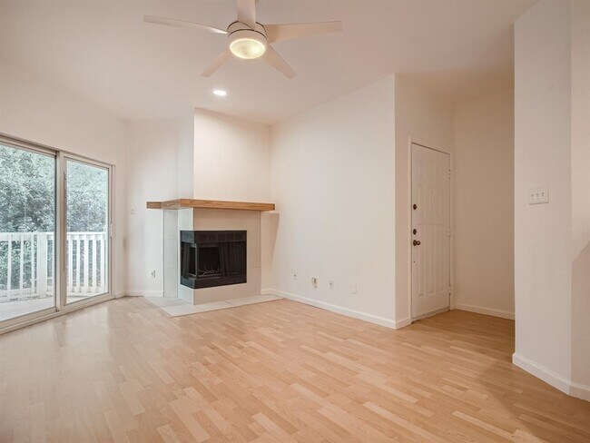 Building Photo - 2450 Wickersham Ln