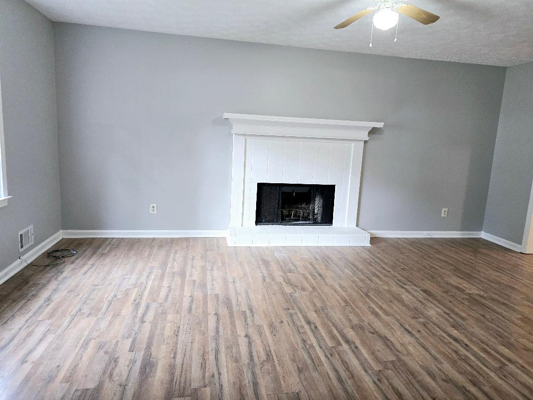 Building Photo - 5696 Wylake Dr