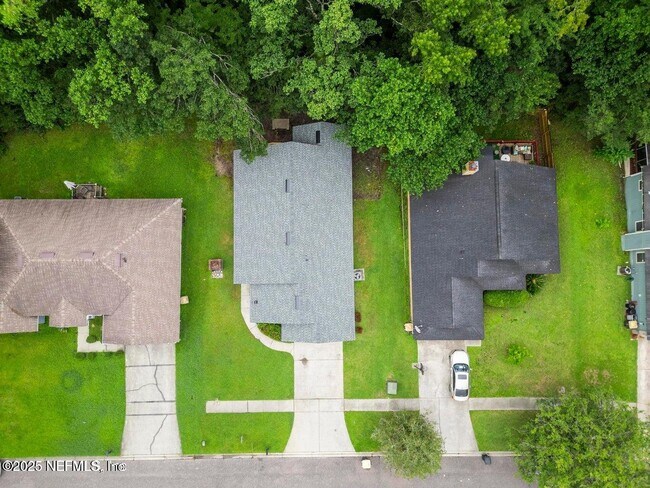 Building Photo - 3924 Victoria Landing Dr S