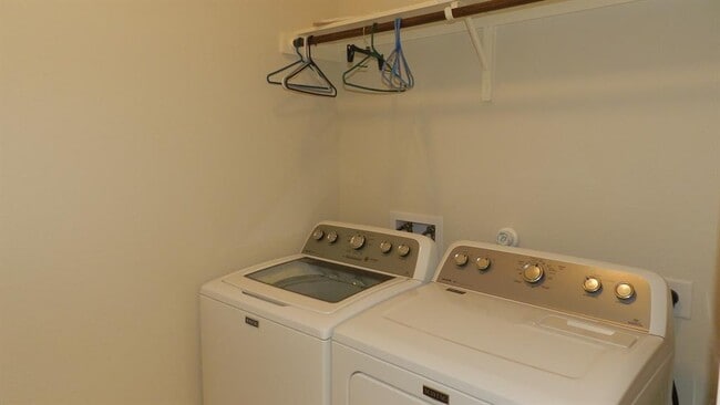 Building Photo - 12012 Reindeer Dr