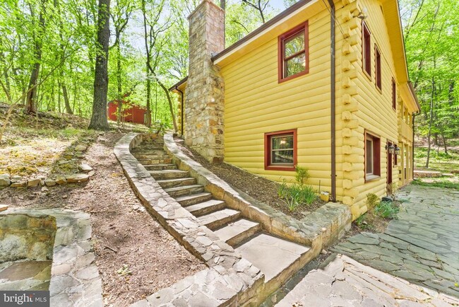 Building Photo - 1850 Ridge Rd