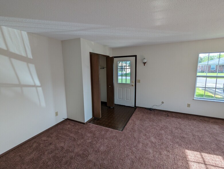 Front Door: these photos are a representation of the actual unit. - 7302 Lunitas Ln