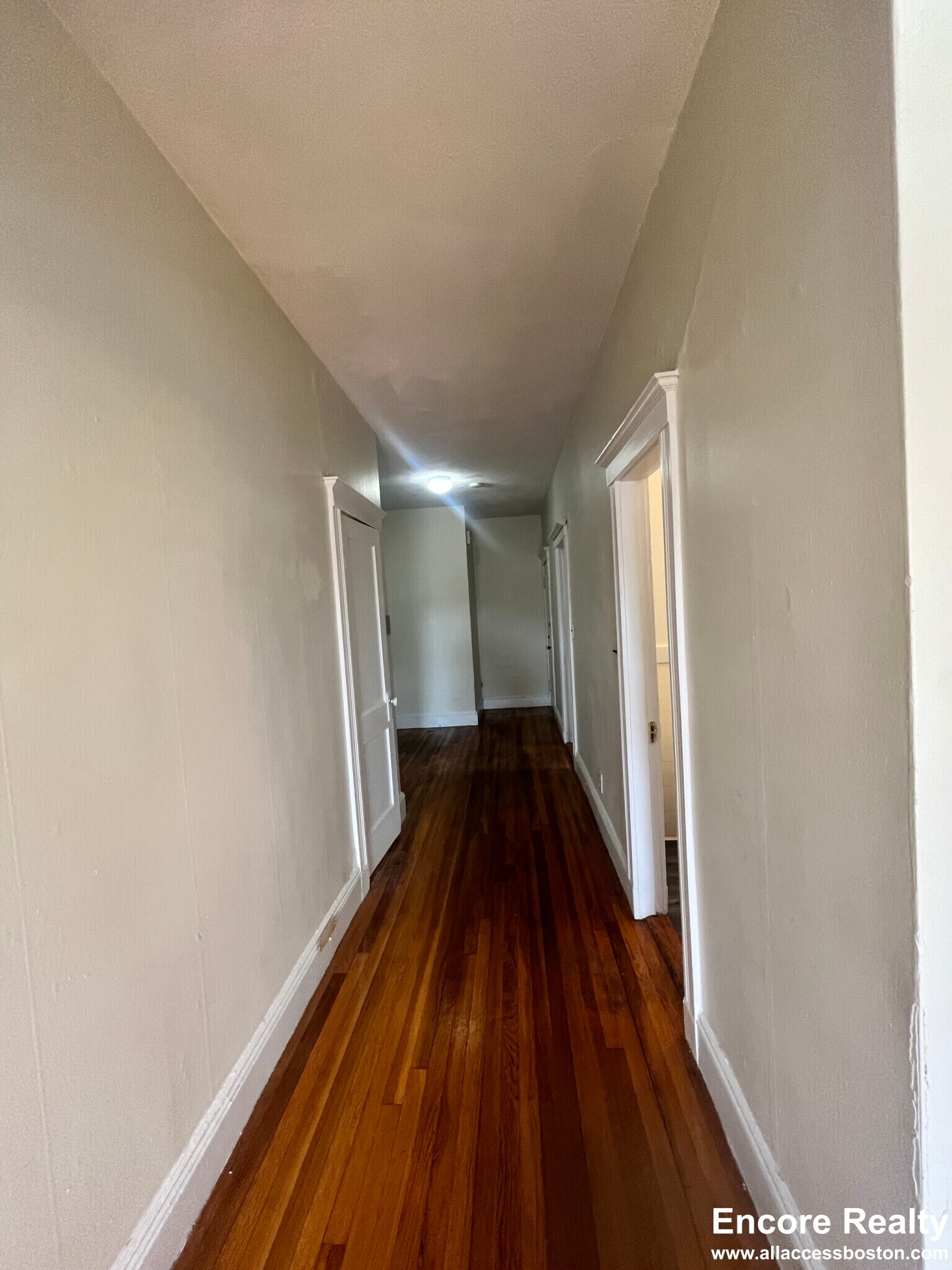 Building Photo - 8 Egremont Rd