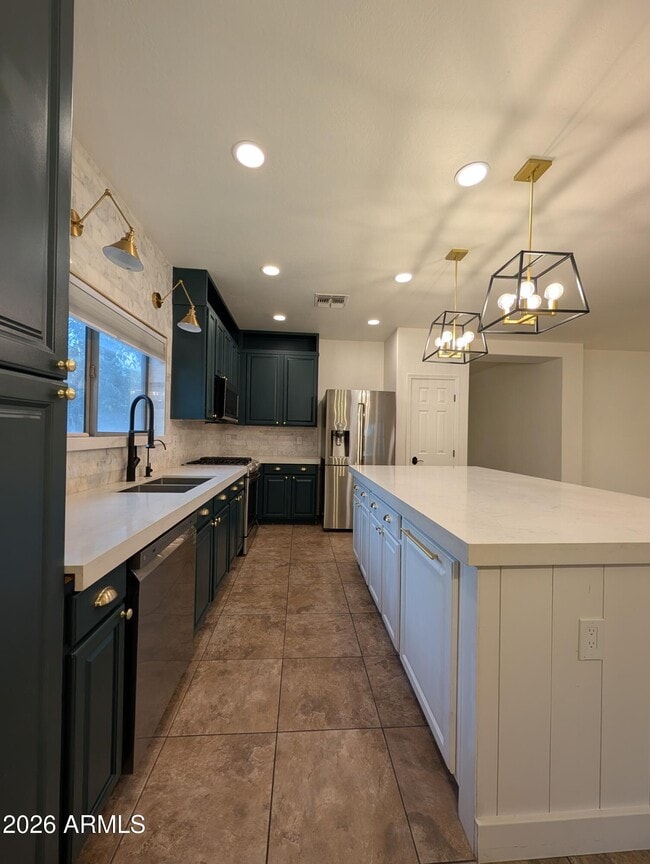 Building Photo - 1184 S Jesse Pl