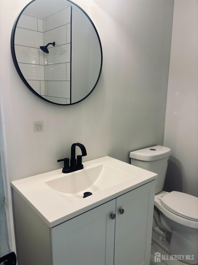 Building Photo - 1 Upperbrook Ct