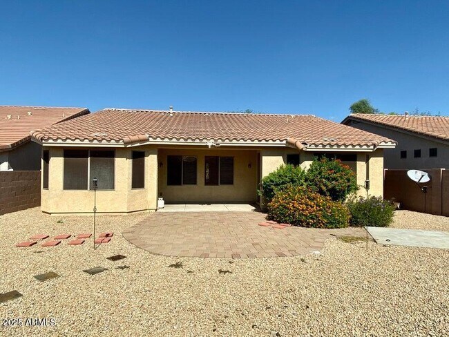 Building Photo - 2127 W Maya Way
