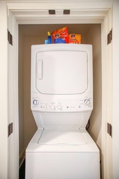 Building Photo - 937 St. Louis