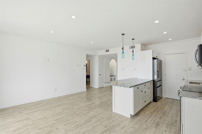 Building Photo - 1801 Lavaca St