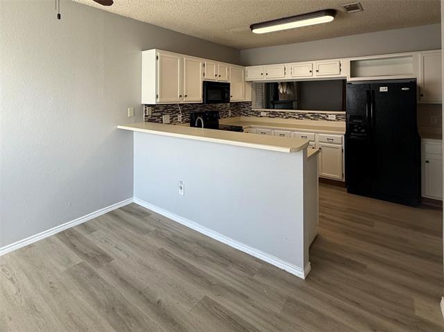 Building Photo - 1520 Beach Ln