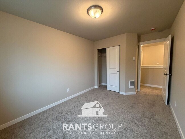 Building Photo - 416 - Leah's Landing